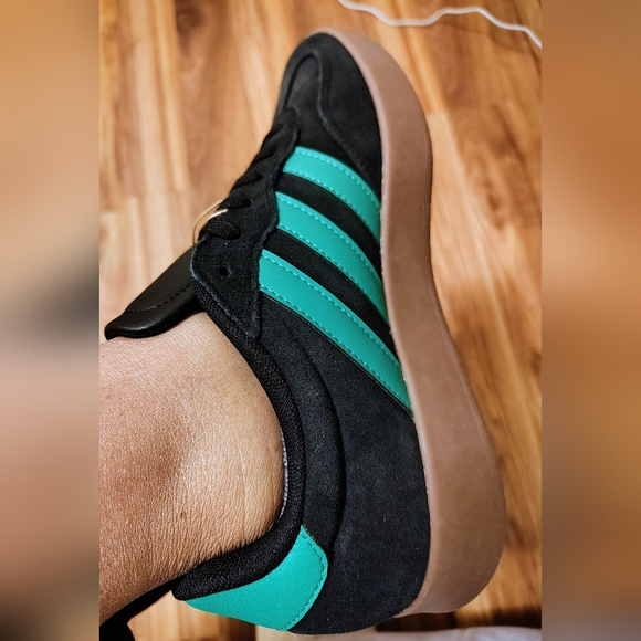 Adidas Men's Black and Green Sneakers - Picture 4 of 7